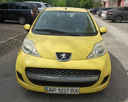 Жовтий Пежо 107, об'ємом двигуна 0 л та пробігом 143 тис. км за 5200 $, фото 1 на Automoto.ua