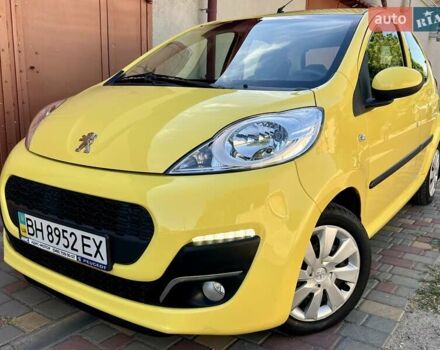 Жовтий Пежо 107, об'ємом двигуна 1 л та пробігом 52 тис. км за 6800 $, фото 1 на Automoto.ua