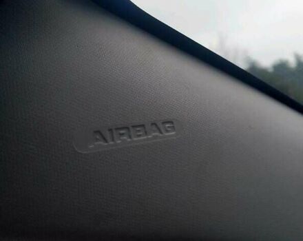 Серый Пежо 107, объемом двигателя 1 л и пробегом 112 тыс. км за 4200 $, фото 4 на Automoto.ua