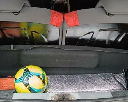 Серый Пежо 107, объемом двигателя 0.98 л и пробегом 148 тыс. км за 4000 $, фото 9 на Automoto.ua