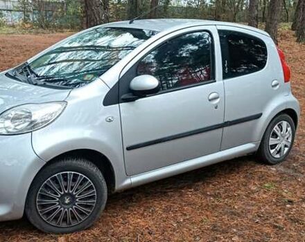 Серый Пежо 107, объемом двигателя 0.98 л и пробегом 148 тыс. км за 4000 $, фото 14 на Automoto.ua