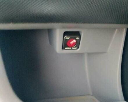 Серый Пежо 107, объемом двигателя 1 л и пробегом 112 тыс. км за 4200 $, фото 12 на Automoto.ua