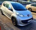 Серый Пежо 107, объемом двигателя 1 л и пробегом 230 тыс. км за 4100 $, фото 1 на Automoto.ua
