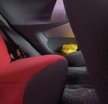 Серый Пежо 107, объемом двигателя 0.98 л и пробегом 148 тыс. км за 4000 $, фото 23 на Automoto.ua