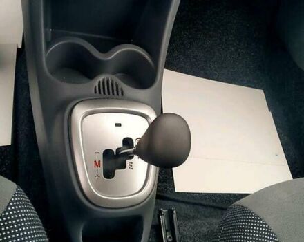 Серый Пежо 107, объемом двигателя 1 л и пробегом 112 тыс. км за 4200 $, фото 15 на Automoto.ua