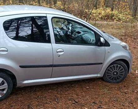 Серый Пежо 107, объемом двигателя 0.98 л и пробегом 148 тыс. км за 4000 $, фото 7 на Automoto.ua