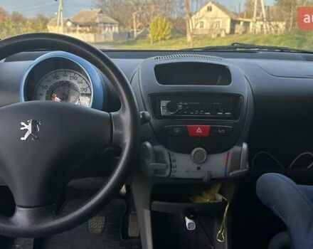 Серый Пежо 107, объемом двигателя 1 л и пробегом 122 тыс. км за 5650 $, фото 13 на Automoto.ua