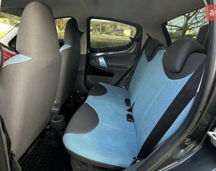 Серый Пежо 107, объемом двигателя 1 л и пробегом 122 тыс. км за 5650 $, фото 15 на Automoto.ua