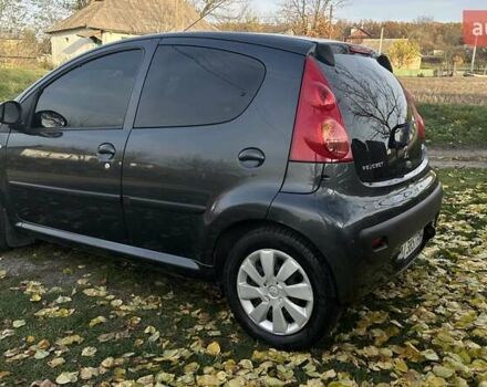 Серый Пежо 107, объемом двигателя 1 л и пробегом 122 тыс. км за 5650 $, фото 7 на Automoto.ua
