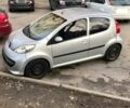 Сірий Пежо 107, об'ємом двигуна 1 л та пробігом 225 тис. км за 3499 $, фото 1 на Automoto.ua