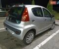 Серый Пежо 107, объемом двигателя 1 л и пробегом 154 тыс. км за 3299 $, фото 5 на Automoto.ua