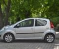 Серый Пежо 107, объемом двигателя 1 л и пробегом 146 тыс. км за 4700 $, фото 1 на Automoto.ua