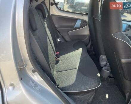 Сірий Пежо 107, об'ємом двигуна 1 л та пробігом 134 тис. км за 5000 $, фото 16 на Automoto.ua
