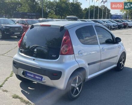 Сірий Пежо 107, об'ємом двигуна 1 л та пробігом 134 тис. км за 5000 $, фото 6 на Automoto.ua