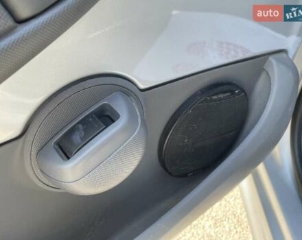 Сірий Пежо 107, об'ємом двигуна 1 л та пробігом 134 тис. км за 5000 $, фото 21 на Automoto.ua