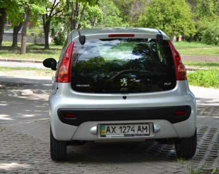 Серый Пежо 107, объемом двигателя 1 л и пробегом 146 тыс. км за 4700 $, фото 2 на Automoto.ua