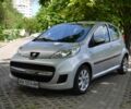 Серый Пежо 107, объемом двигателя 1 л и пробегом 146 тыс. км за 4700 $, фото 12 на Automoto.ua