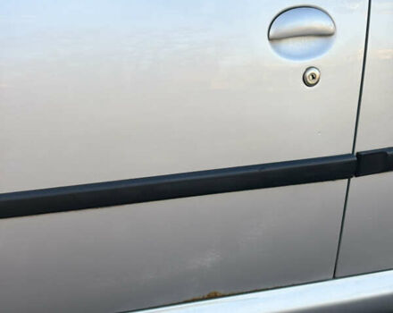 Серый Пежо 107, объемом двигателя 1 л и пробегом 187 тыс. км за 5500 $, фото 13 на Automoto.ua