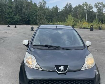 Серый Пежо 107, объемом двигателя 1 л и пробегом 159 тыс. км за 4200 $, фото 4 на Automoto.ua