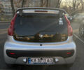 Серый Пежо 107, объемом двигателя 1 л и пробегом 187 тыс. км за 5500 $, фото 4 на Automoto.ua