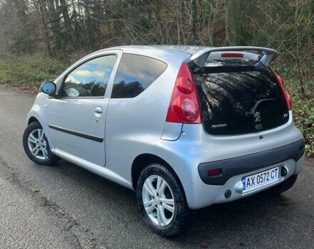 Серый Пежо 107, объемом двигателя 1 л и пробегом 210 тыс. км за 4200 $, фото 2 на Automoto.ua