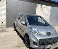 Пежо 107 2012 у Києві на Automoto.ua Сірий Пежо 107, об'ємом двигуна 1 л та пробігом 87 тис. км за 4600 $, фото 1 на Automoto.ua