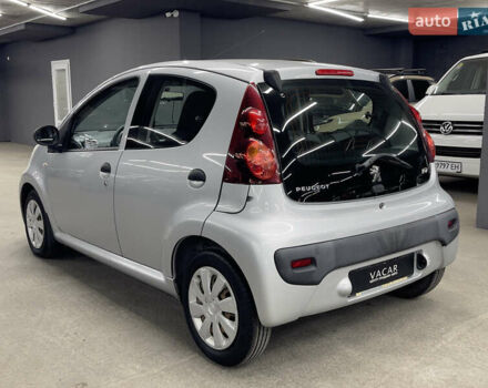 Сірий Пежо 107, об'ємом двигуна 1 л та пробігом 76 тис. км за 5500 $, фото 2 на Automoto.ua