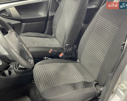 Сірий Пежо 107, об'ємом двигуна 1 л та пробігом 76 тис. км за 5500 $, фото 8 на Automoto.ua