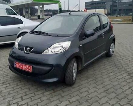 Серый Пежо 107, объемом двигателя 1 л и пробегом 112 тыс. км за 4200 $, фото 1 на Automoto.ua