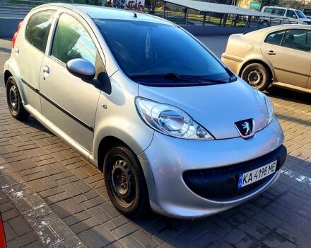 Серый Пежо 107, объемом двигателя 1 л и пробегом 230 тыс. км за 4100 $, фото 1 на Automoto.ua