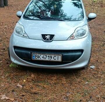 Сірий Пежо 107, об'ємом двигуна 1 л та пробігом 148 тис. км за 4000 $, фото 1 на Automoto.ua