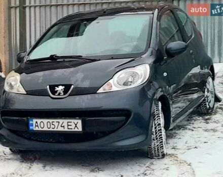 Серый Пежо 107, объемом двигателя 1 л и пробегом 150 тыс. км за 3600 $, фото 1 на Automoto.ua