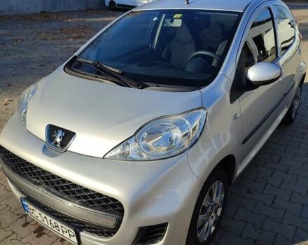 Серый Пежо 107, объемом двигателя 1 л и пробегом 105 тыс. км за 5300 $, фото 1 на Automoto.ua