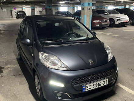 Пежо 107 2013 у Львові на Automoto.ua Сірий Пежо 107, об'ємом двигуна 1 л та пробігом 102 тис. км за 5300 $, фото 1 на Automoto.ua