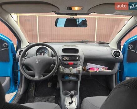 Синий Пежо 107, объемом двигателя 1 л и пробегом 147 тыс. км за 4400 $, фото 10 на Automoto.ua