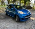Синий Пежо 107, объемом двигателя 1 л и пробегом 207 тыс. км за 4590 $, фото 2 на Automoto.ua