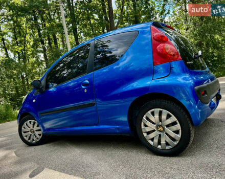 Синий Пежо 107, объемом двигателя 1 л и пробегом 190 тыс. км за 5555 $, фото 53 на Automoto.ua