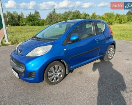 Синий Пежо 107, объемом двигателя 1 л и пробегом 76 тыс. км за 4700 $, фото 1 на Automoto.ua