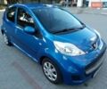 Синий Пежо 107, объемом двигателя 1 л и пробегом 114 тыс. км за 5300 $, фото 1 на Automoto.ua