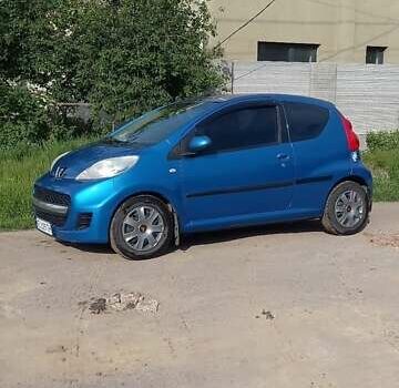 Синий Пежо 107, объемом двигателя 1 л и пробегом 170 тыс. км за 4400 $, фото 4 на Automoto.ua