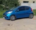 Синий Пежо 107, объемом двигателя 1 л и пробегом 170 тыс. км за 4400 $, фото 4 на Automoto.ua