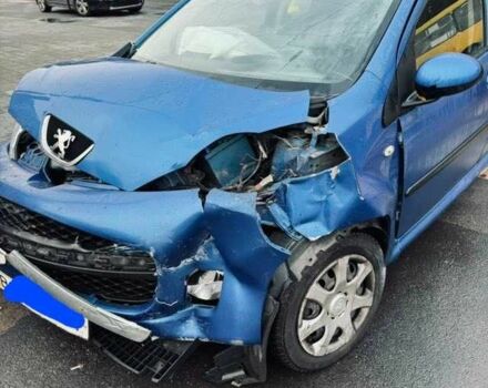 Синій Пежо 107, об'ємом двигуна 1 л та пробігом 100 тис. км за 1999 $, фото 1 на Automoto.ua