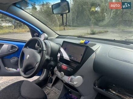 Пежо 107 2011 в Нетешине на Automoto.ua Синий Пежо 107, объемом двигателя 1 л и пробегом 90 тыс. км за 5200 $, фото 1 на Automoto.ua