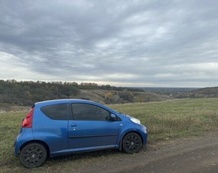 Пежо 107 2011 в Полтаве на Automoto.ua Синий Пежо 107, объемом двигателя 1 л и пробегом 217 тыс. км за 5200 $, фото 1 на Automoto.ua