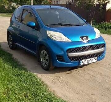 Пежо 107 2012 в Днепре (Днепропетровске) на Automoto.ua Синий Пежо 107, объемом двигателя 1 л и пробегом 170 тыс. км за 4400 $, фото 1 на Automoto.ua