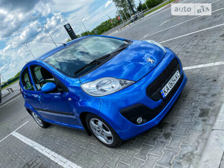Пежо 107 2012 в Чернигове на Automoto.ua Синий Пежо 107, объемом двигателя 1 л и пробегом 79 тыс. км за 7150 $, фото 1 на Automoto.ua
