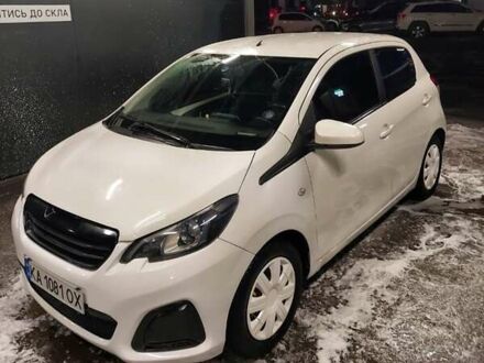 Белый Пежо 108, объемом двигателя 1 л и пробегом 202 тыс. км за 5900 $, фото 1 на Automoto.ua
