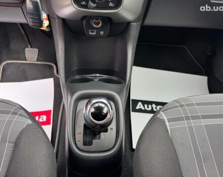 Красный Пежо 108, объемом двигателя 1 л и пробегом 54 тыс. км за 9390 $, фото 26 на Automoto.ua