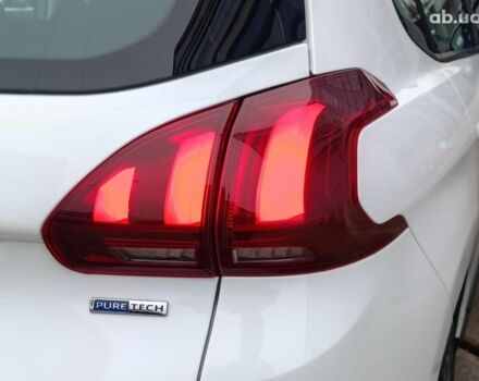 Белый Пежо 2008, объемом двигателя 1.2 л и пробегом 79 тыс. км за 11990 $, фото 9 на Automoto.ua