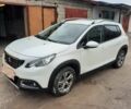 Пежо 2008 2019 у Кропивницькому (Кіровограді) на Automoto.ua Білий Пежо 2008, об'ємом двигуна 1.2 л та пробігом 23 тис. км за 15500 $, фото 2 на Automoto.ua